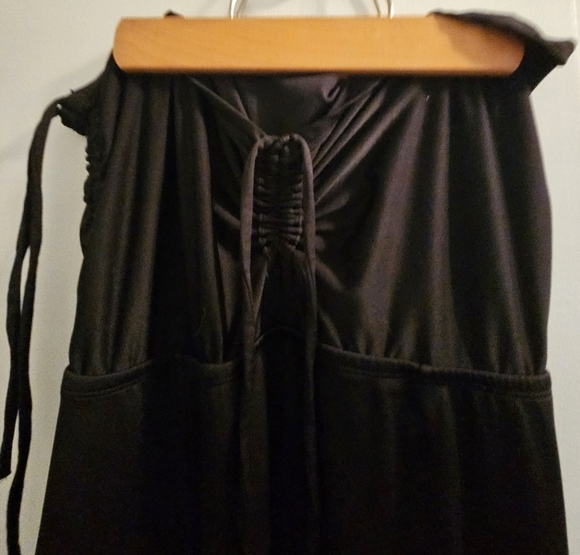 Elegant Black Sleeveless Pantsuit - Picture 2 of 6